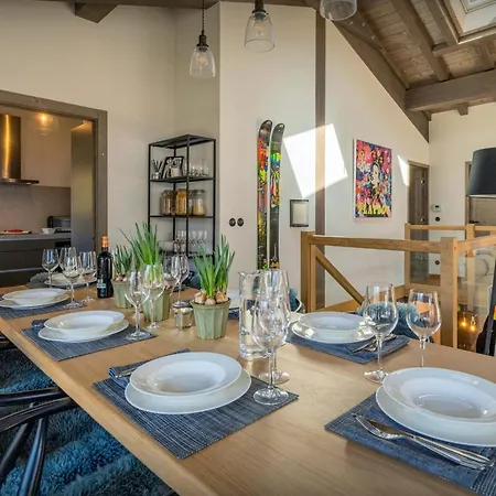 Chalet Manchot - Ovo Network